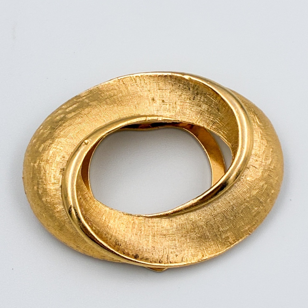 Vintage Lieba USA Brushed Gold Tone Scarf Clip Beautiful